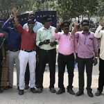 Honorary lecturers protested in front of Ponneri Government Arts College-p1