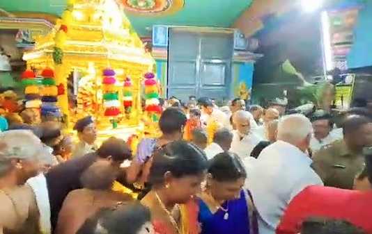 பட்டீஸ்வரம் அருள்மிகு ஸ்ரீதுர்க்கையம்மன் திருக்கோயிலுக்கு ரூ. 55 இலட்சம் மதிப்பில் செய்யப்பட்ட தங்கத்தேர் : அமைச்சர் பி.கே.சேகர்பாபு வடம் பிடித்திழுத்து துவக்கி வைத்தார் …