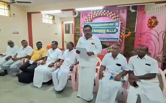 சென்னை காவல் ஆணையரக அலுவலகத்தை முற்றுகையிட்டு போராட்டம் : சுவாமிமலையில் நடைப்பெற்ற தமிழ்நாடு கரும்பு விவசாயிகள் செயற்குழுக் கூட்டத்தில் தீர்மானம்…