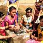 Students of Kumbakonam Karthi Vidyalaya Matric School, dressed in traditional attire, cross caste and religion for equality-p2 (2)