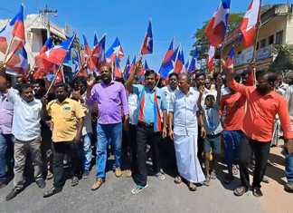 விடுதலை சிறுத்தைக் கட்சியினர் சார்பில் நடைப்பெற்ற சோழபுரம் பேரூராட்சி அலுவலக முற்றுகைப் போராட்டம் …