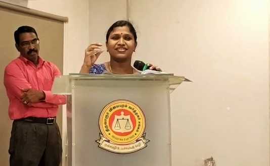 திருச்சி மண்டல வருமான வரித்துறை கூடுதல் ஆணையர் நித்தியா தலைமையில் திருவாரூரில் நடைப்பெற்ற வணிகர்களுக்கான கலந்துரையாடல் கூட்டம் …