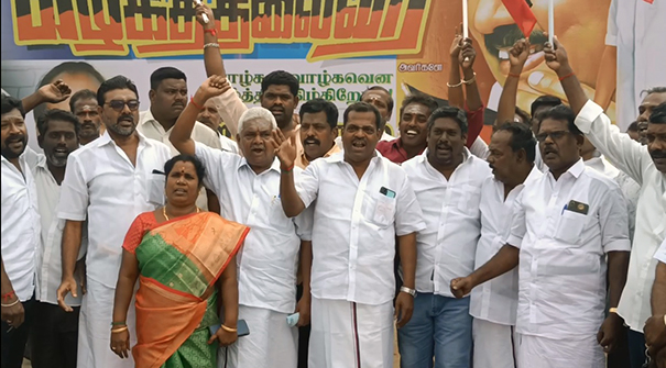 DMK party members of Tiruvarur city celebrated Chief Minister M.K.Stalin's 70th birthday by bursting firecrackers and giving sweets to the public-p2