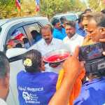 Inaugurating the Name Board and Flag Hoisting Ceremony of the Cleaners Union of the Revolution Bharatham Party held in Meenjoor area-p3 (2)