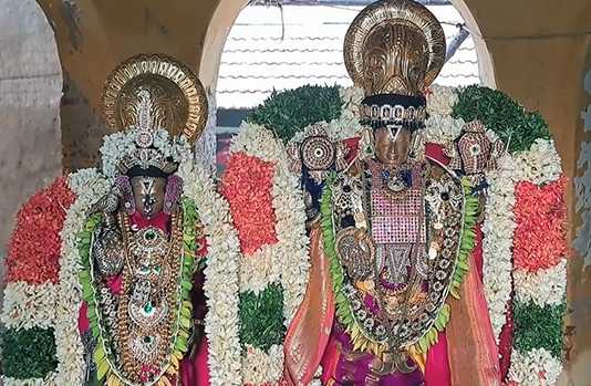 நாச்சியார்கோயில் அருள்மிகு ஸ்ரீவஞ்சுளவள்ளி தாயார் சமேத ஸ்ரீசீனிவாசப்பெருமாள் திருக்கோயிலில் கொடியேற்றத்துடன் தொடங்கியது பங்குனி பெருவிழா ….