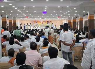 எதிர் வரும் 2024 நாடாளுமன்றத் தேர்தலை எதிர் கொள்வது எப்படி என்பதுக் குறித்து, கும்பகோணத்தில் பா.ஜ.க சார்பில் நடைப்பெற்ற ஆலோசனைக் கூட்டம் ..