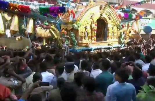 அய்யம்பேட்டை அருகேவுள்ள சக்கரப்பள்ளி அருள்மிகு திருசக்கரவாகேஸ்வரர் திருக்கோயிலில் வெகுச்சிறப்பாக நடைப்பெற்ற ஏழூர் பல்லக்கு புறப்பாடு : திரளான பக்தர்கள் பங்கேற்பு