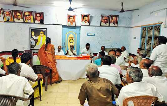 கொரடாச்சேரி பேரூரில் நடைப்பெற்ற திமுக செயல்வீரர்கள் கூட்டம்…