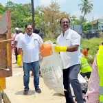 The municipal administration cleared Tiruvekadu city by removing around 10 tons of garbage accumulated in a single day-p4 (2)