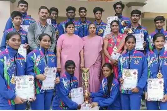 தெற்காசிய அளவில் நடைப்பெற்ற சாப்ட்பேஸ்பால் போட்டியில் தங்கப்பதக்கம் வென்ற மறைமலைநகர் புனித ஜோசப் மெட்ரிக்குலேசன் மேல் நிலைப் பள்ளி விளையாட்டு வீரர் மற்றும் வீராங்கனைகளுக்கு பாராட்டு விழா ..