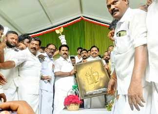 அதிமுக பொதுச்செயலாளர் எடப்பாடி பழனிச்சாமிக்கு பாபநாசத்தில் பிரமாண்ட வரவேற்பளித்த அதிமுக தொண்டர்கள் …