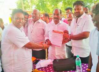 கும்மிடிப்பூண்டி மார்க்கத்தில் கூடுதலாக இரயில் விட வேண்டும் : மீஞ்சூர் ரயில் நிலையத்தில் நடைப்பெற்ற பயணிகள் குறைதீர்க்கும் முகாமில் கோரிக்கை மனு வழங்கிய பயணிகள் …