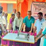 Perumpedu Panchayat and Panchayat Level Women’s Self Help Committee Federation provided sewing machine to the women of Perumpedu village-p1 (2)