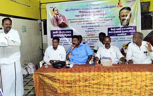 பொன்னேரியில் நடைப்பெற்ற இந்திய குடியரசு கட்சியின் செயற்குழு கூட்டம் : பொதுத்தேர்வில் அதிக மதிப்பெண் எடுத்த மாணவிக்கு பாராட்டு..