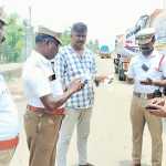 The lorry drivers and owners who were frustrated by the action of the traffic and law and order police-p2 (2)