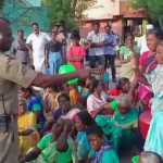 The villagers of Aripakkam, who were lying on the road with empty jugs on the picket, shouted for immediate supply of drinking water-p2