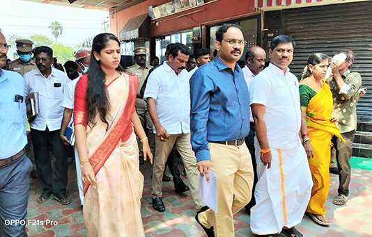 அத்திப்பட்டு இமானுவேல் பள்ளியில் தேசிய தூய்மை பணியாளர் ஆணை தலைவர் வெங்கடேசன் மற்றும் மாவட்ட ஆட்சியர் ஆய்வு