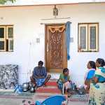40 years old house sealed .. Tiruvallur District Hindu Charitable Department takes action … Affected people stand blindly …p1