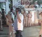 8 BJP members were arrested for blocking the road to open the front road of a private school in Chakkottai