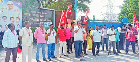 Athitpattu North Chennai thermal power station contract workers involved in protest demanding various demands-p1 (2)