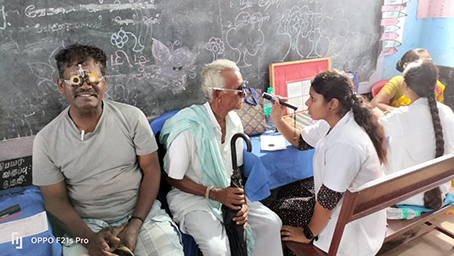 Free eye treatment camp held in Kondakkarai village on the occasion of Rahul Gandhi's birthday-p2