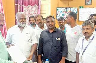 பொன்னேரி வட்டாச்சியர் அலுவலகத்தில் நடைப்பெற்ற நடப்பு ஆண்டுக்கான ஜமாபந்தி : மீஞ்சூர் குறு வட்டத்தைச் சார்ந்த நூற்றுக்கு மேற்பட்ட பொதுமக்கள் பங்கேற்பு