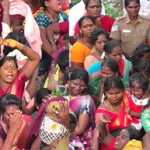 More than a hundred women who came to Arul at the same time and performed sami -1