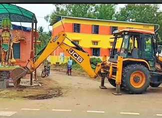 அரசு புறம்போக்கு இடத்தில் கட்டப்பட்டுள்ள சாமி சிலையை அகற்ற வந்த அரசு அலுவலர்கள் : எதிர்ப்பு கிளம்பியதால் தற்காலிகமாக பணிநிறுத்தம் ..