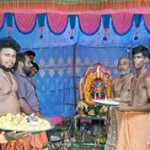A group of more than one hundred Muruga devotees from Tiruvellaiwayal village traveled to Kuthi Thiruthani-p1