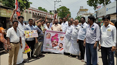 AIADMK members celebrated the Madras High Court order in Kumbakonam by bursting firecrackers and offering sweets-p1