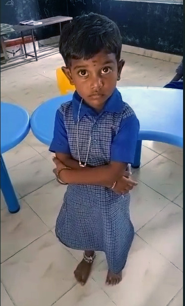 Kulikkarai Government Kindergarten student who answered the names of all the districts of Tamil Nadu in English with amazing ability-p1
