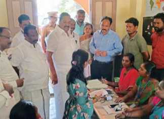 பொன்னேரி தொகுதிக்குட்பட்ட மீஞ்சூர் பகுதியில் இருவேறு இடங்களில் நடைப்பெற்ற கலைஞர் மகளிர் உரிமை திட்ட முகாம் : முகாமிற்கு நேரில் வந்து ஆய்வு மேற்கொண்ட அமைச்சர் ஆர்.காந்தி மற்றும் மாவட்ட ஆட்சியர் ….