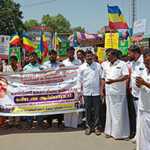 More than a hundred Patali People’s Party protested in Ponneri demanding the speedy completion of the underground sewerage project-p1