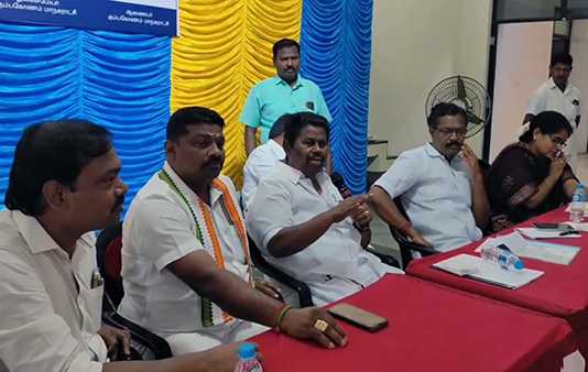 கும்பகோணம் மாநகராட்சி பாதாளச் சாக்கடை திட்டப் பணிகள் தொடர்பாக சட்டமன்ற உறுப்பினர் தலைமையில் நடைப்பெற்ற ஆய்வுக்கூட்டம் …