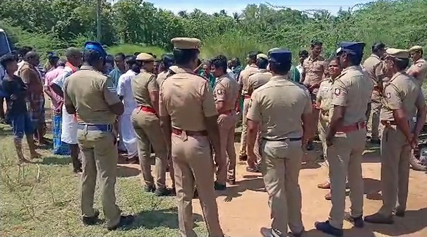 Farmers involved in protest against Babanasam joint drinking water project... Tension arose as more than 300 policemen gathered-p