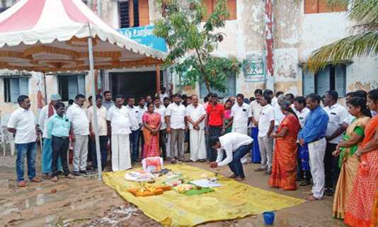 ரூ.2.80 கோடி மதிப்பீட்டில் மீஞ்சூர் ஆதிதிராவிட நல உயர்நிலைப் பள்ளியில் நடைப்பெற்ற புதிய வகுப்பறைக் கட்டடம் கட்டுவதற்கான பூமி பூஜை …