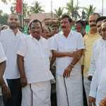 DMK youth two-wheeler awareness rally team given a warm welcome at Tiruvallur district border-p2