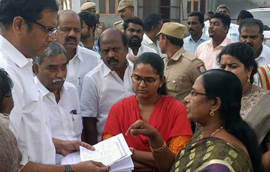 அம்ருத் 2.0 திட்ட ஆய்வின் போது ஒப்பந்ததாரரிடம் கடிந்துக் கொண்ட அமைச்சர் டி.ஆர்.பி ராஜா …