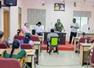 பொன்னேரி நகராட்சி மன்றத்தில் நடைப்பெற்ற கவுன்சிலர்களின் மாதாந்திர கூட்டம் …