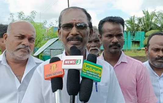 ரூ.13.34 இலட்சம் மதிப்பீட்டில் புதிய தார்சாலை போட்டு விட்டதாக பொதுமக்கள் அளித்த புகார் மனுவிற்கு பதிலளித்த அரசு தரப்பு : அதிர்ச்சியில் சாலையைத் தேடும் மாங்குளத்தெரு வாழ் மக்கள் ….