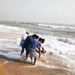 19th anniversary of Tsunami in Palavekadu area – Fishermen lit teardrop candles and paid their respects to the deceased….p3