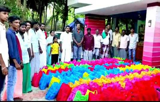 ரூ.5 இலட்சம் மதிப்பிலான அத்தியாவசியப் பொருட்கள் அடங்கிய வெள்ள நிவாரண தொகுப்பினை சென்னைக்கு அனுப்பி வைத்த கூத்தாநல்லூர் நண்பர்கள் குழு …