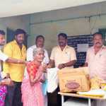 Meenjur South Union DMK distributed a relief package to the victims of storm floods in Eliyambedu panchayat area-p2