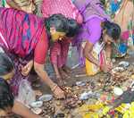 Public holy bathing ceremony held at Thiruvisanallur Sridhara Ayyaval Mutt-2