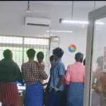 Residents of Palavekadu area complain that there are not enough doctors in the government hospital and nurses are providing treatment-p3