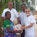 Sreesai Foundation entertained 53 people belonging to the family of cleaners and policemen in Bagalmedu village by providing Pongal package…2