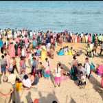 Tourists flocking to Palavekadu beach to witness Pongal – people suffer due to lack of basic facilities and transport facilities…p3
