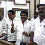 AIADMK woman councilor who suddenly took part in dharna protest after reprimanding the officials … p2