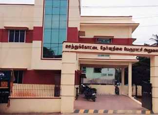 கழிப்பிட வசதியில்லாததால் மலம் கழிக்க திறந்த வெளியைப் பயன் படுத்தும் பொது மக்கள் : நோய் தொற்று ஏற்படும் அபாயம் உள்ளதாக தங்கள் அச்சத்தினை தெரிவிக்கின்றனர் …
