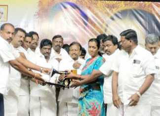 பொன்னேரியில் திருவள்ளூர் வடக்கு மாவட்ட அதிமுக சார்பில் நடைப்பெற்ற முன்னாள் முதலமைச்சர் ஜெயலலிதாவின் 76 ஆம் ஆண்டு பிறந்தநாள் பொதுக்கூட்டம் …